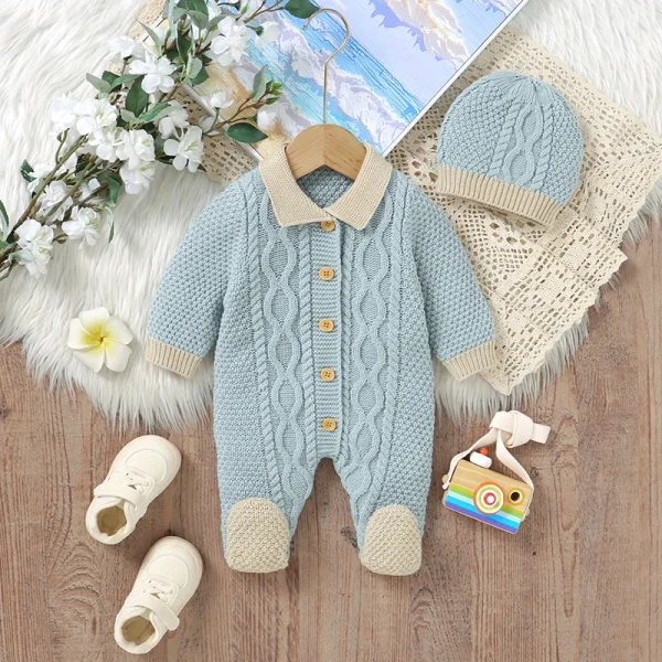 Vêtement bébé body tricot bleu et beige